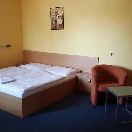 Bed and Breakfast Lehár panzió Komárno Exteriér fotografie