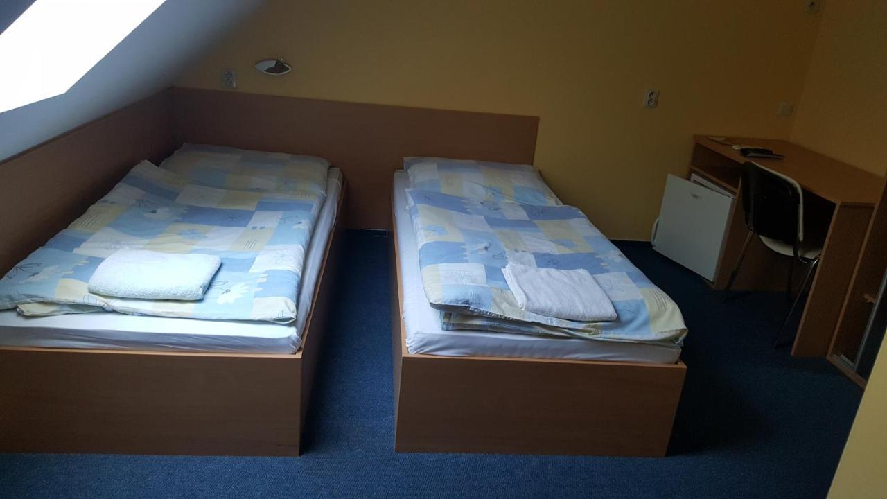 Bed and Breakfast Lehár panzió Komárno Exteriér fotografie