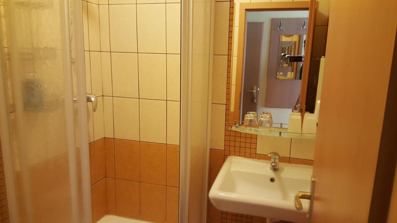 Bed and Breakfast Lehár panzió Komárno Exteriér fotografie
